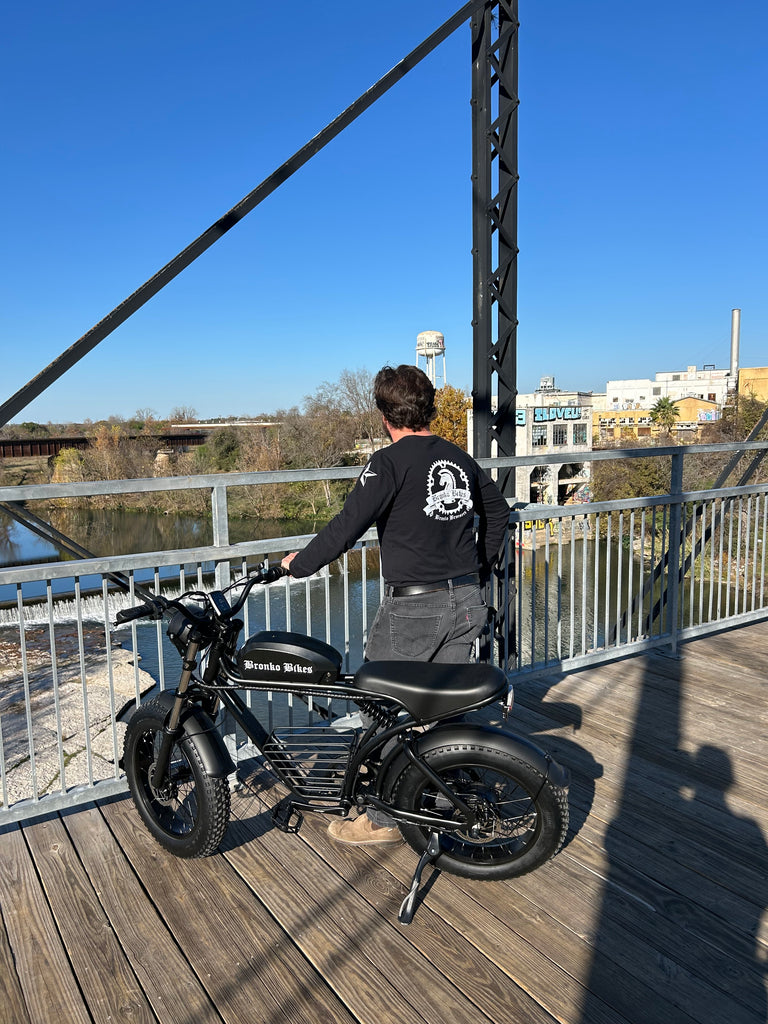 Ron Cafe Racer Cafe Racer – Bronko Bikes